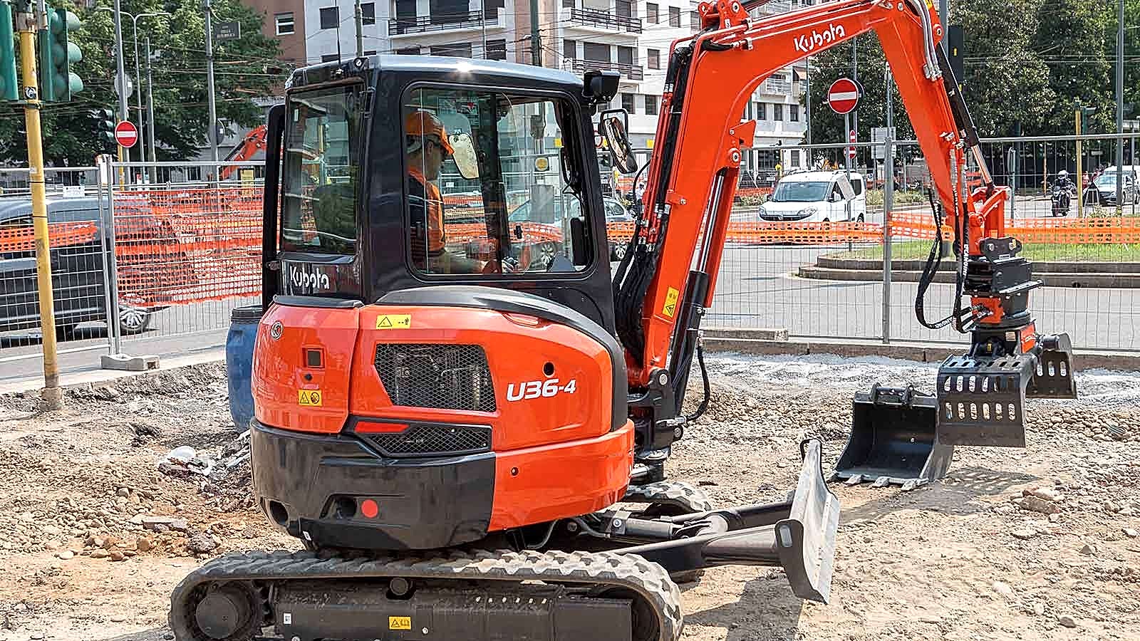 Fatih Kiralık Mini Kepçe